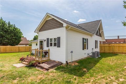 231 E Main St, Boonville, NC 27011 photo 9