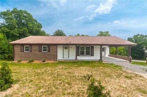 598 E Pine St, Mount Airy, NC 27030 photo 4
