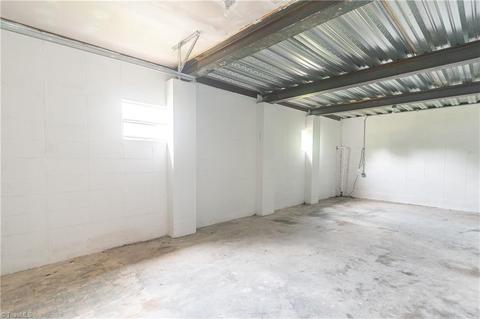 598 E Pine St, Mount Airy, NC 27030 photo 30