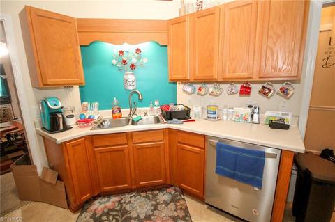2834 Waterstone Loop, High Point, NC 27265 photo 7