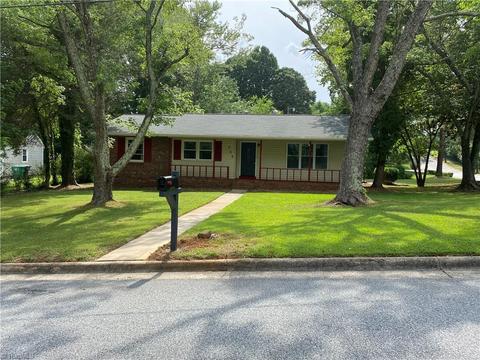 709 Rosecrest Dr, High Point, NC 27260 photo 2