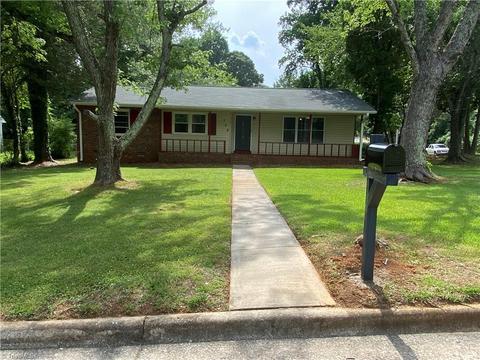 709 Rosecrest Dr, High Point, NC 27260 photo 4