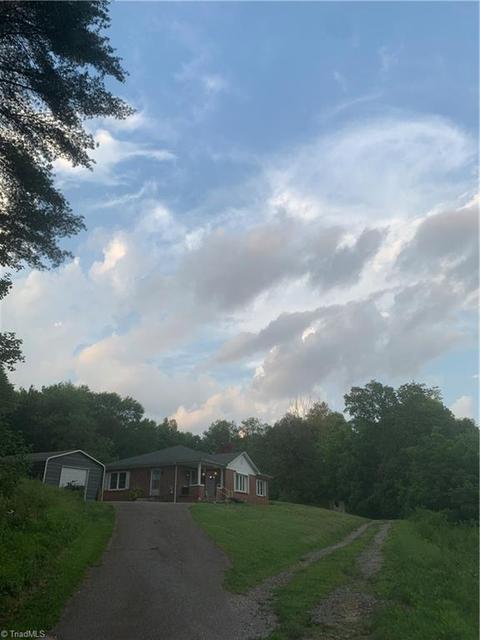 9492 Boone Trl, Purlear, NC 28665 photo 41