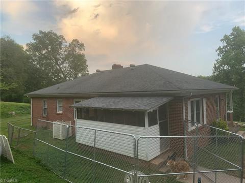 9492 Boone Trl, Purlear, NC 28665 photo 39