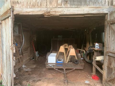 9492 Boone Trl, Purlear, NC 28665 photo 30
