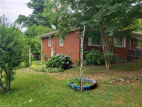 1310 Longview Ave, Salisbury, NC 28146 photo 2