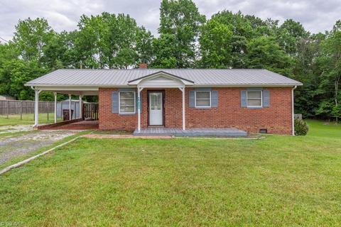 4928 Fairview Ct, Trinity, NC 27370 photo 3
