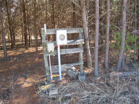 21 Wellman Rd, Hiddenite, NC 28636 photo 2