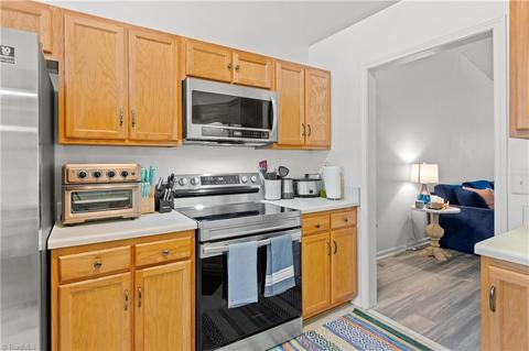 2774 Waterstone Loop, High Point, NC 27265 photo 12