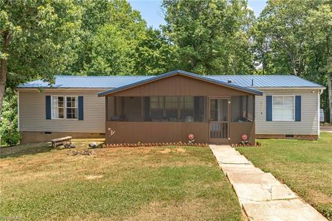 2770 Sundance Trl, Trinity, NC 27370 photo 1
