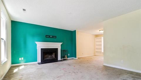 3343 Timberwolf Ave, High Point, NC 27265 photo 2