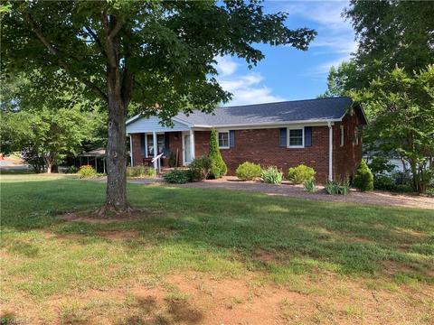 941 Mountain View Rd, King, NC 27021 photo 3
