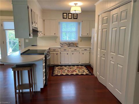 941 Mountain View Rd, King, NC 27021 photo 7