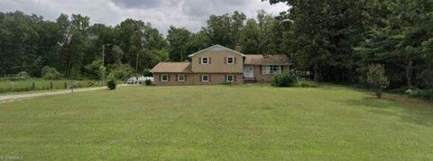 5472 Tom Hill Rd, Trinity, NC 27370 photo 1
