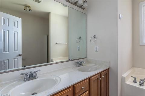 4509 Willows Ct, High Point, NC 27265 photo 15