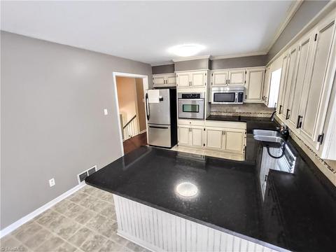 4634 Riverview Dr, Trinity, NC 27370 photo 9