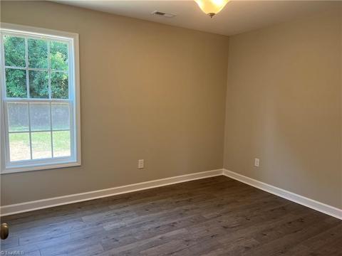 206 W Springfield Rd, High Point, NC 27263 photo 10
