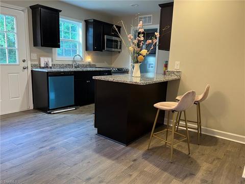 206 W Springfield Rd, High Point, NC 27263 photo 3