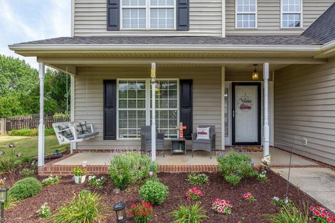 4015 Patsy Dr, Winston Salem, NC 27107 photo 6