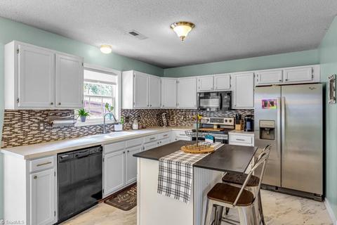 4015 Patsy Dr, Winston Salem, NC 27107 photo 15