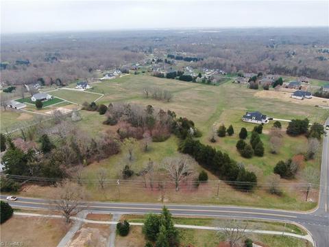 1906 Oak Ridge Rd, Oak Ridge, NC 27310