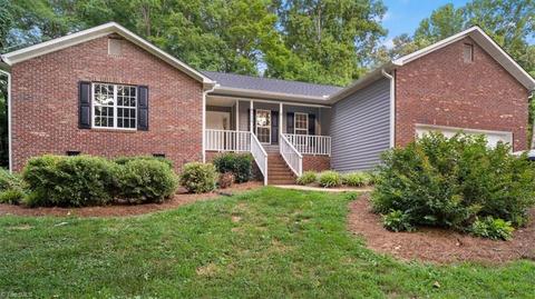 4650 Oakview Dr, Trinity, NC 27370 photo 1