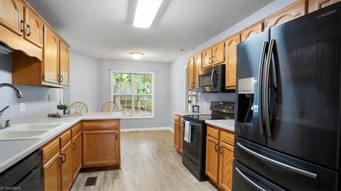 4650 Oakview Dr, Trinity, NC 27370 photo 14