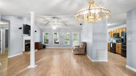 4650 Oakview Dr, Trinity, NC 27370 photo 4