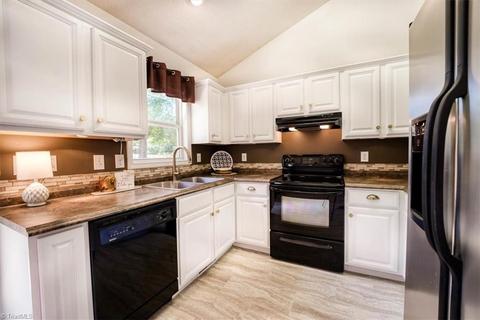 106 Easter Ln, Davidson, NC 28036 photo 17
