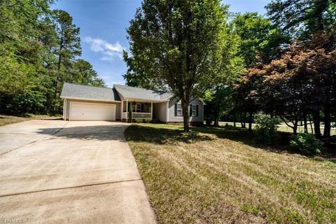 106 Easter Ln, Davidson, NC 28036 photo 5