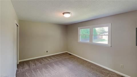 4134 Hoover Hill Ct, Trinity, NC 27370 photo 9