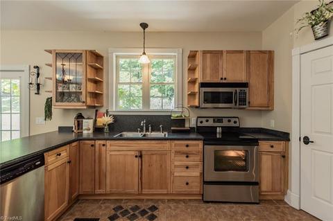 11328 Longbottom Rd, Traphill, NC 28685 photo 21