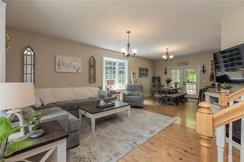 11328 Longbottom Rd, Traphill, NC 28685 photo 2