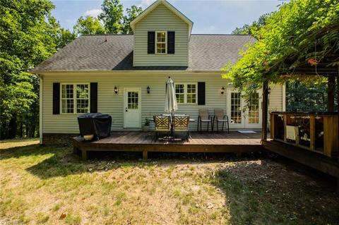 11328 Longbottom Rd, Traphill, NC 28685 photo 46