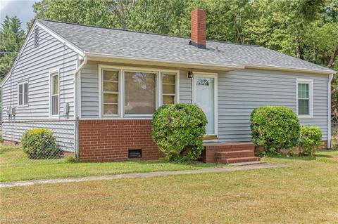 808 Graylyn Dr, High Point, NC 27263 photo 2