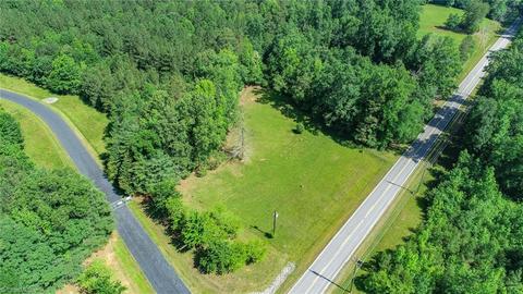 7803 Eversfield Rd, Stokesdale, NC 27357 photo 1