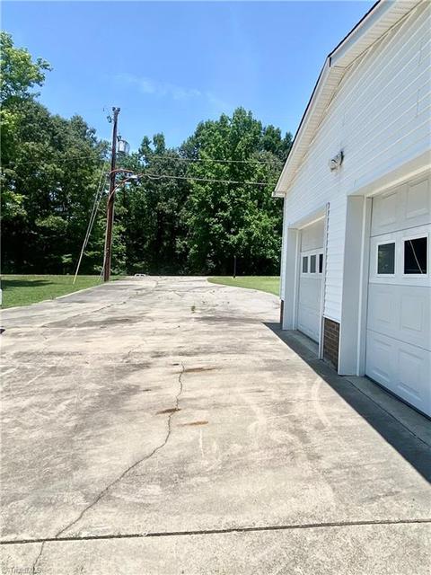 3396 Mountain View Rd, Germanton, NC 27019 photo 4