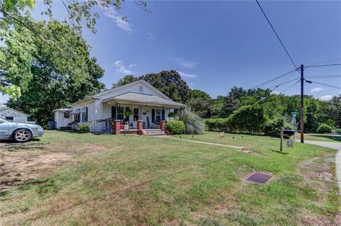 715 Spring St, Eden, NC 27288 photo 3