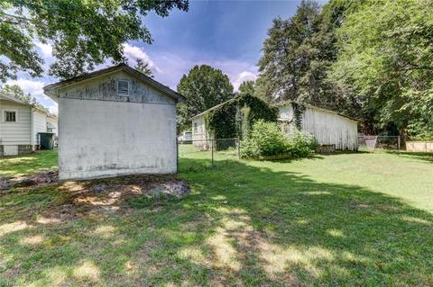 715 Spring St, Eden, NC 27288 photo 11