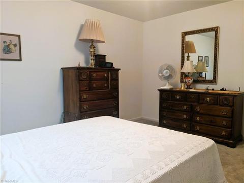 506 Harrogate Ct, High Point, NC 27262 photo 21