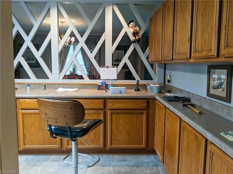 506 Harrogate Ct, High Point, NC 27262 photo 7