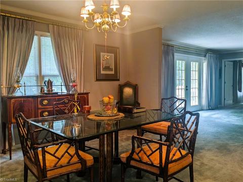 506 Harrogate Ct, High Point, NC 27262 photo 12