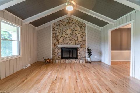 4846 Hampton Rd, Clemmons, NC 27012 photo 2