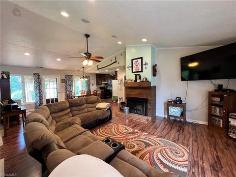 103 Echo Ct, King, NC 27021 photo 7