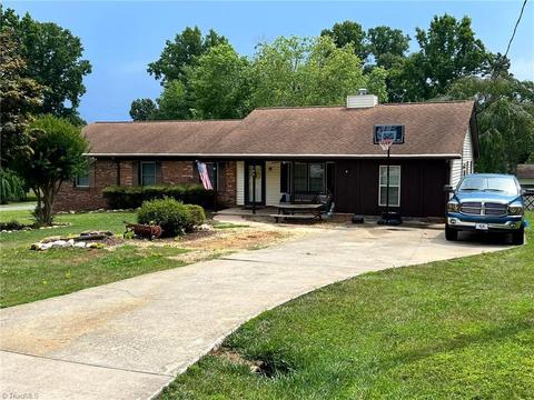103 Echo Ct, King, NC 27021 photo 40