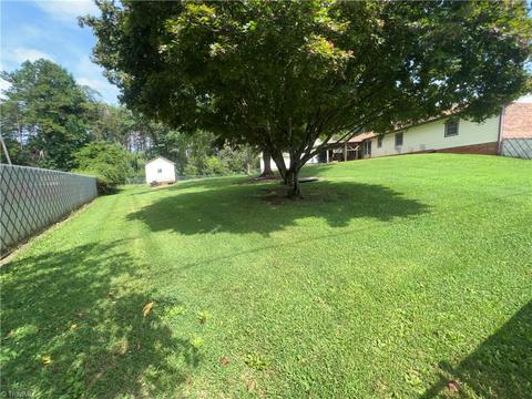 103 Echo Ct, King, NC 27021 photo 37
