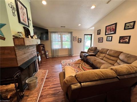 103 Echo Ct, King, NC 27021 photo 10