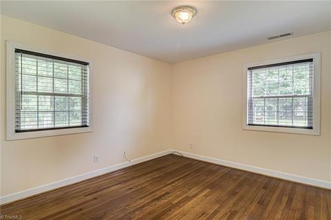 3219 Forestview Dr, High Point, NC 27260 photo 24