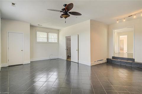 3219 Forestview Dr, High Point, NC 27260 photo 27