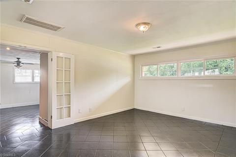 3219 Forestview Dr, High Point, NC 27260 photo 16